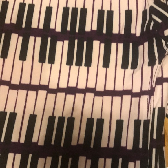 LuLaRoe leggings - Picture 2 of 3